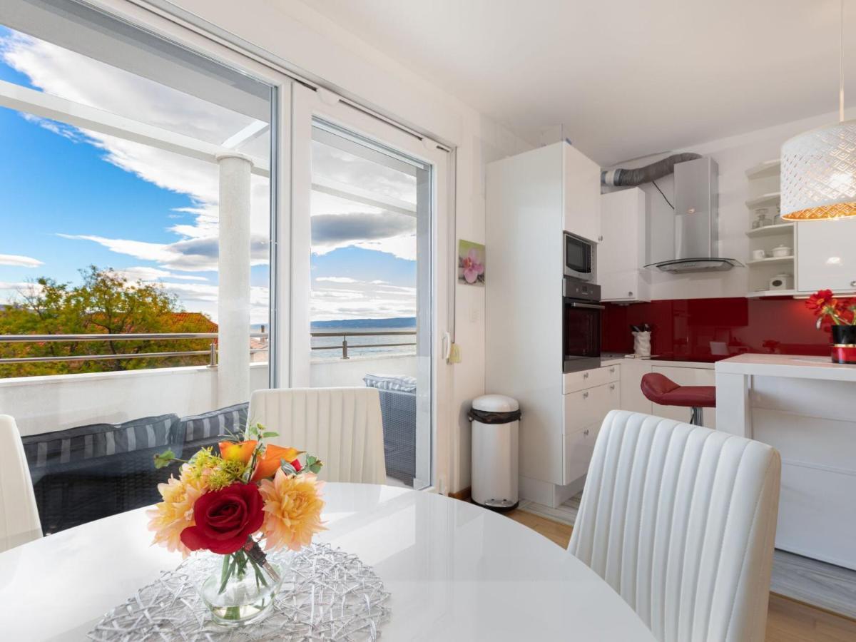 Modern Center With Terrace Apartman *